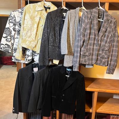 Lot 96 Women's Blazers