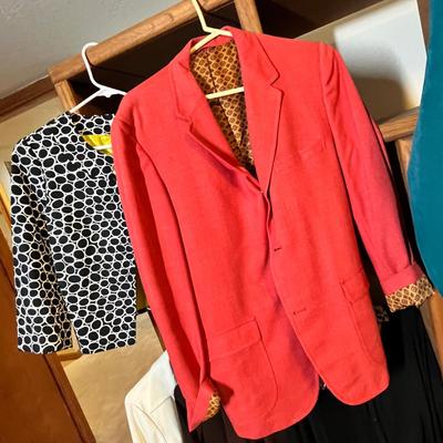 Lot 97 Women's Blazers & jackets