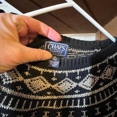 Lot 99 Womens sweaters