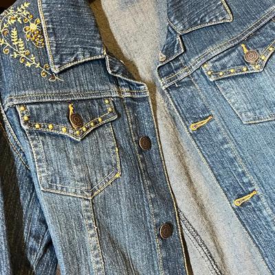 Lot 100 Jean jackets & other