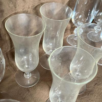 Lot 107 Assorted Crystal & Pink stemware