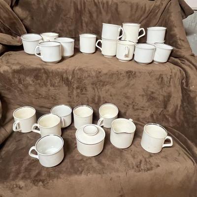 Lot 116 Lot of White china pieces