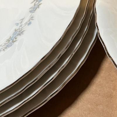 Lot 117 China grouping