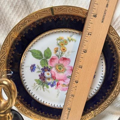 Lot 118 Antique Cobalt trimmed Pottery