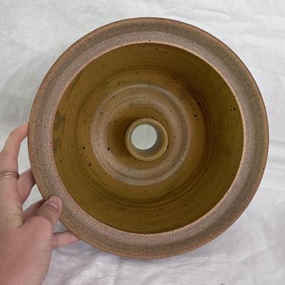 Earth-Toned Pottery (K-DZ)