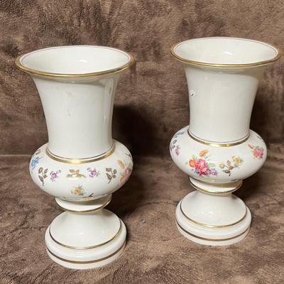 Lot 123 Antique Ironstone Vases