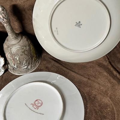 Lot 126 Decorated porcelain w/ people