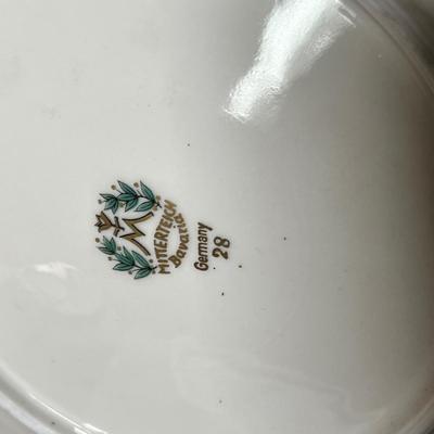 Lot 126 Decorated porcelain w/ people