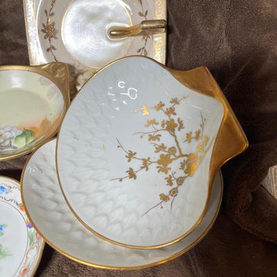 Lot 128 Parianware rose vase, painted china - platter with yellow flowers, and 3 matching plates,