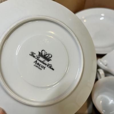 Lot 130 Misc lot of china, various patterns, minor damage