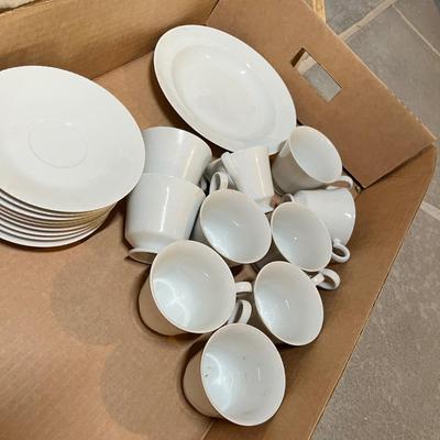 Lot 130 Misc lot of china, various patterns, minor damage