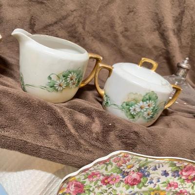Lot 130 Misc lot of china, various patterns, minor damage