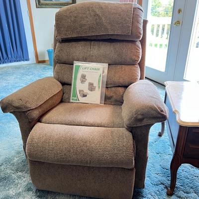 Pride Mobility Power Lift Assist Recliner Chair
