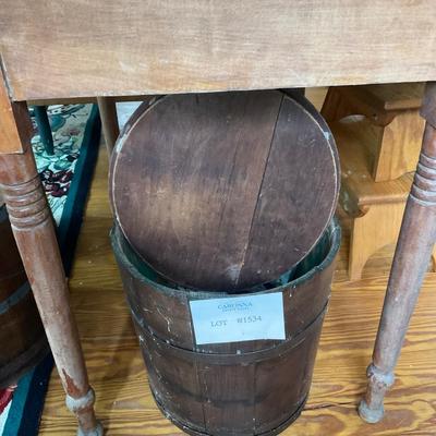 D1534 Vintage Firkin Bucket with Lid and Vintage Matchbook Matches