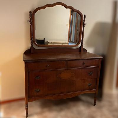 Solid Wood Antique Dresser w Mirror on Casters