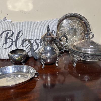 Blessed lot with silver plated serve ware