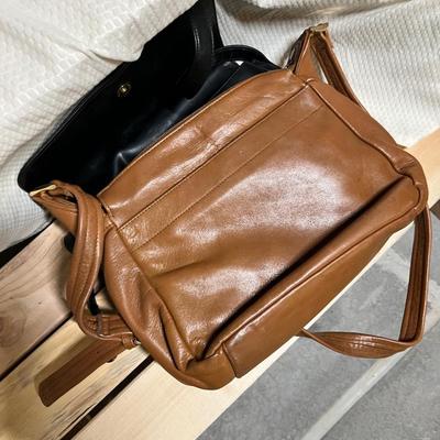 Lot 138 7 purses