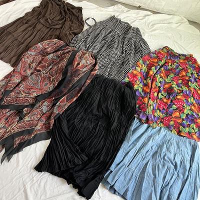 Lot 143 6 skirts - long, flouncy skirts