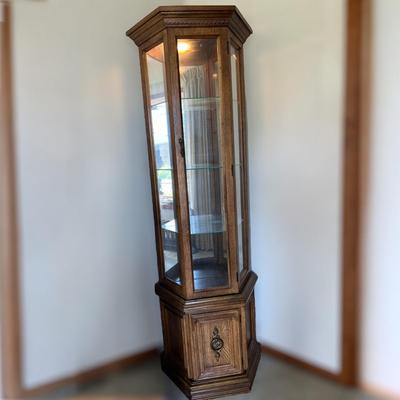 Lighted Display Curio Cabinet