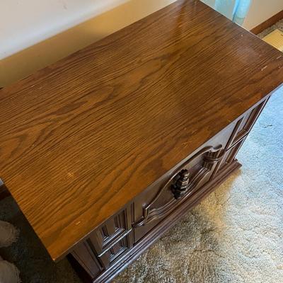Solid Wood Nightstand 2 Drawers