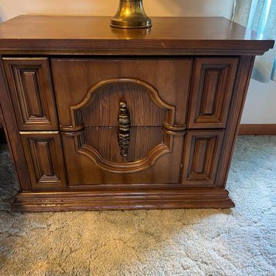 Solid Wood Nightstand 2 Drawers