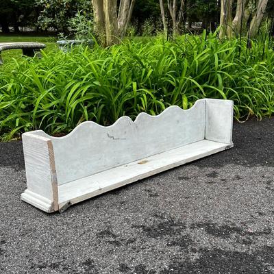 O1550 Painted Scalloped Valance