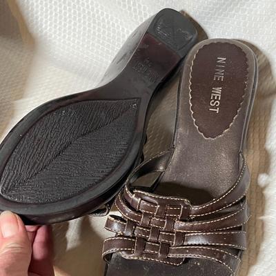 Lot 145 4 pairs dressy sandals