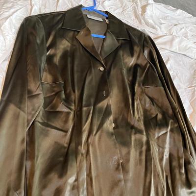 Lot 146 4 silk blouses - 1 vintage 80's beaded