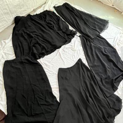 Lot 153 6 black skirts
