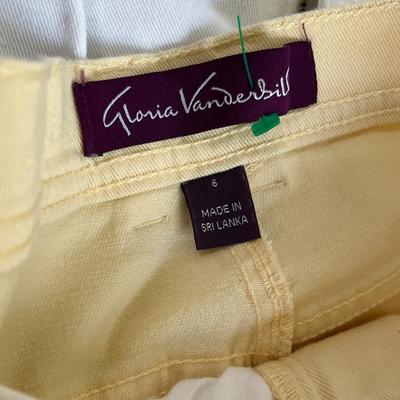 Lot 159 4 pairs of denim - blue, white and yellow
