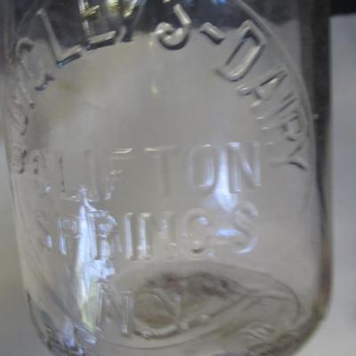Vintage Van Bortel's Dairy Clyde,NY & Quigley's Dairy Bottles (L)