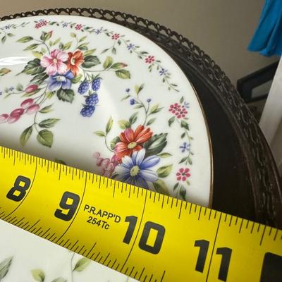Andrea floral plate