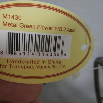 Metal Green Flower Lawn Art