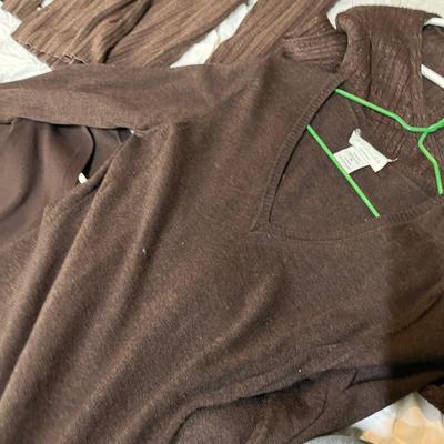 Lot 169 8 Brown & other tops