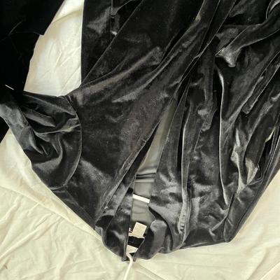 Lot 170 Black Tops