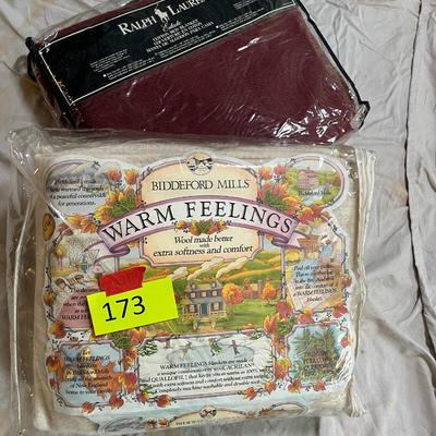 Lot 173 Bedding
