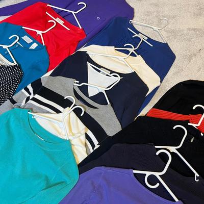 Lot 179 More large lot of women's tops