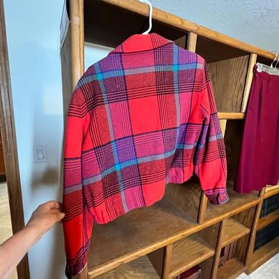 Lot 184 Vintage Pendleton ladies jacket
