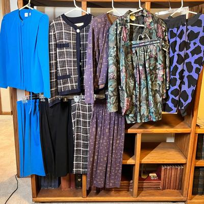 Lot 188 Fun Outfits