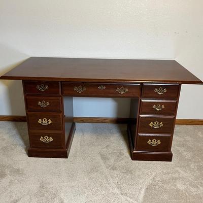Lot 198 Fancy Desk