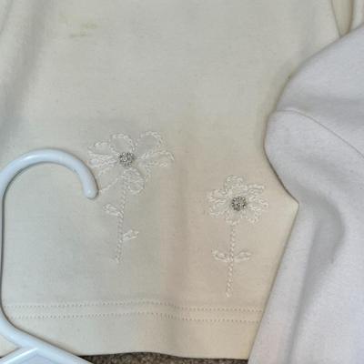 Lot 206 Women's light weight tops
