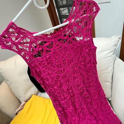 Lot 213 Vintage ladies clothing