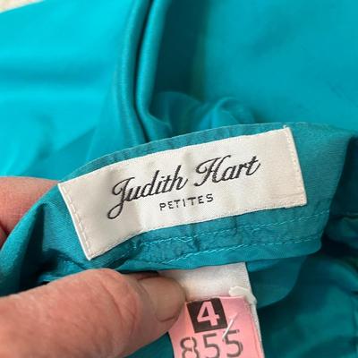 Lot 215 Ladies outfits