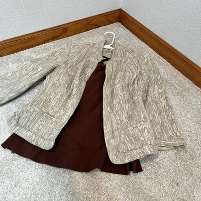 Lot 222 Ladies fancy tops