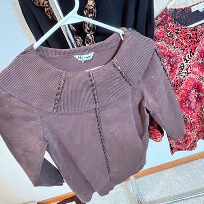 Lot 223 More women's tops
