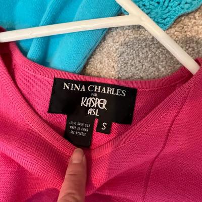 Lot 231 Women's summer tops