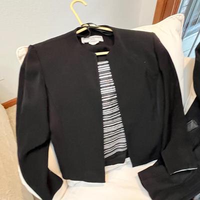 Lot 234 Ladies jackets
