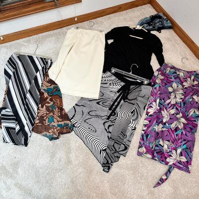 Lot 235 Women's clothing