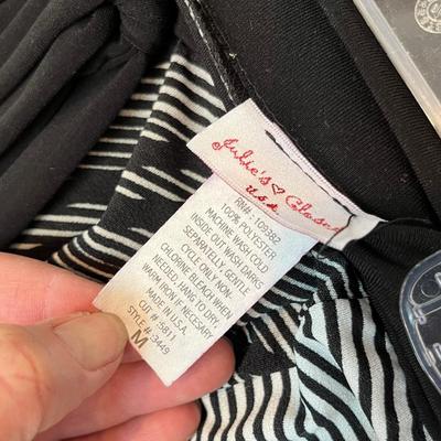 Lot 235 Women's clothing