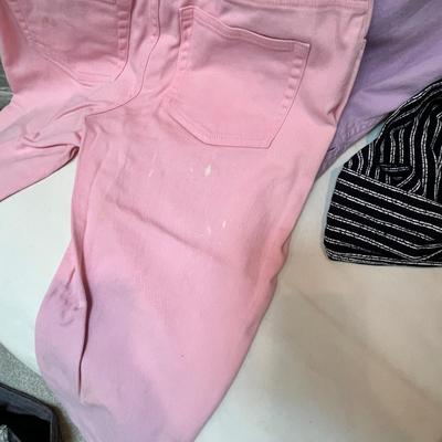 Lot 236 Women's pants